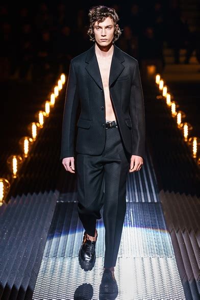 prada uomo 2019 milano|prada fashion collection.